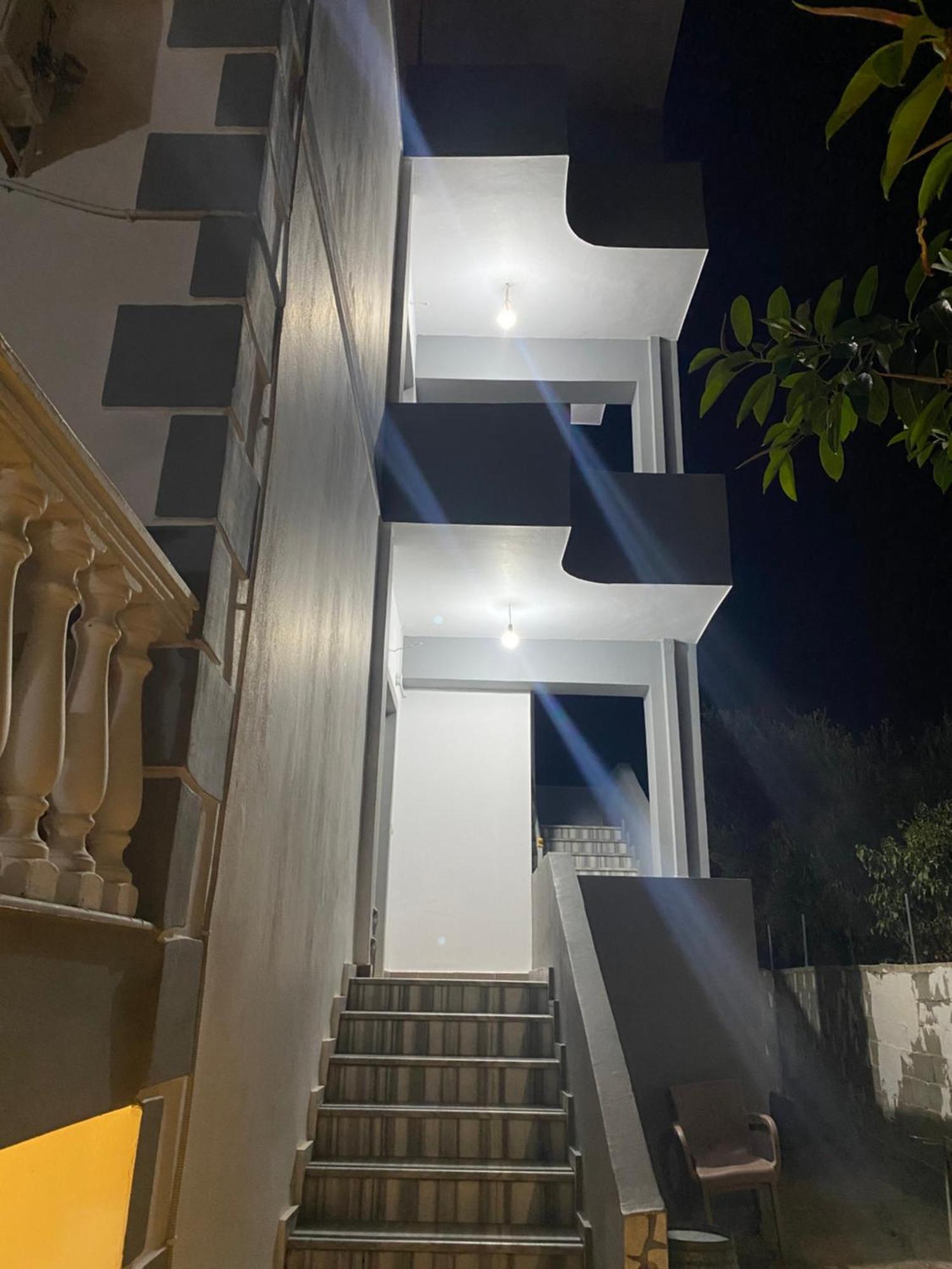 Studio Apartments Rizarjo Ksamil Kültér fotó