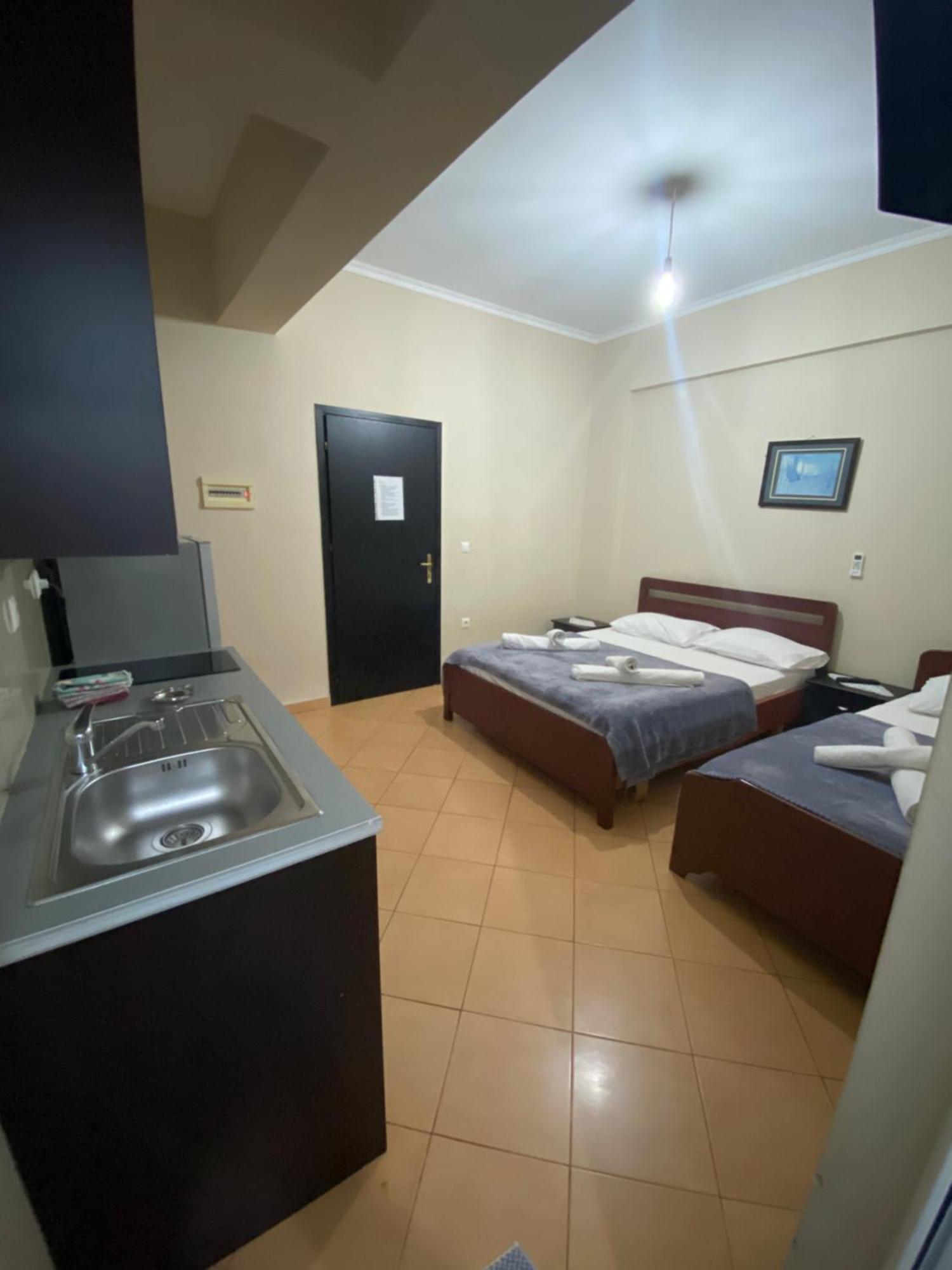 Studio Apartments Rizarjo Ksamil Kültér fotó