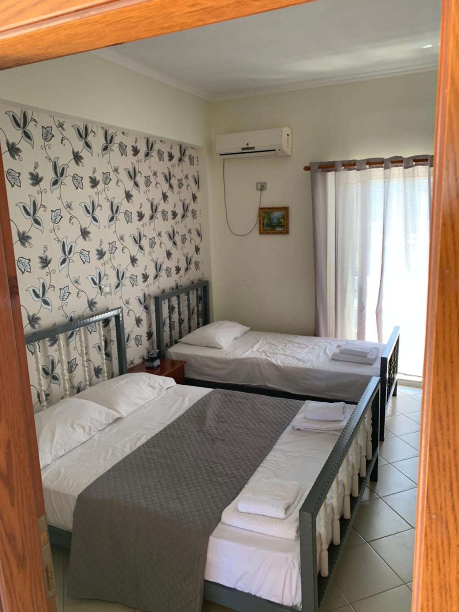 Studio Apartments Rizarjo Ksamil Kültér fotó